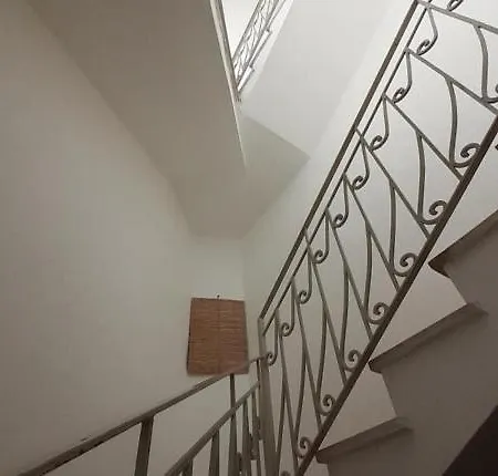 Casa Ombrina בית אירוח אורוסיי