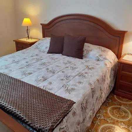 Casa Ombrina Homestay *